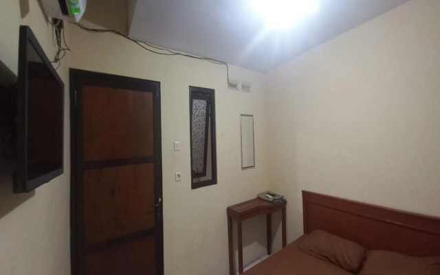 Hotel O 94911 Syariah Anggrek Guest House