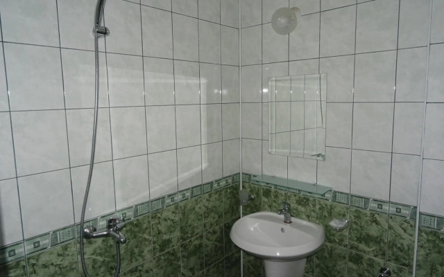 Dobrevi Guest House
