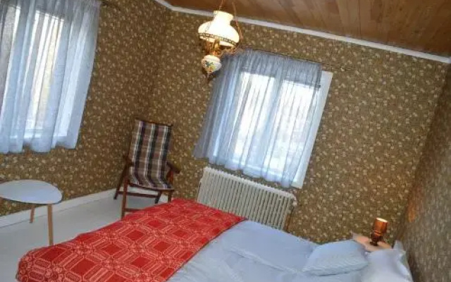 MUSES BNB Bed & Breakfast