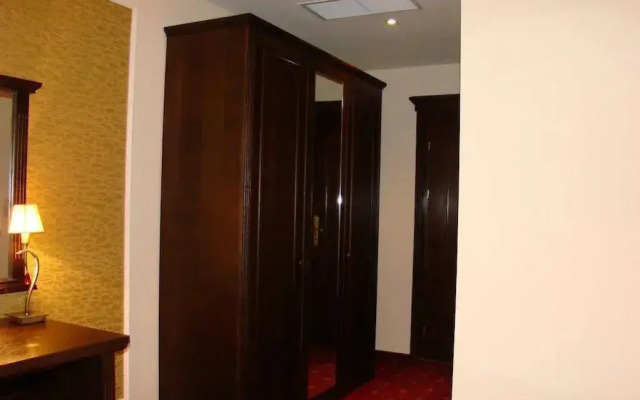 Hotel Golden Palace