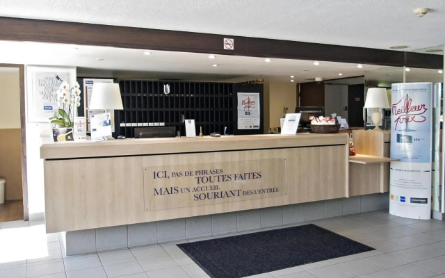Hotel Kyriad Nemours