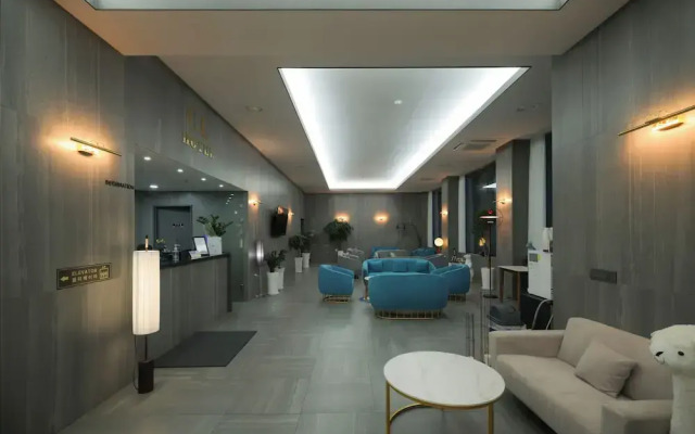 CL Hotel