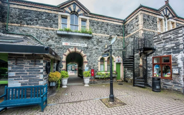 Alpine Apartments Snowdonia