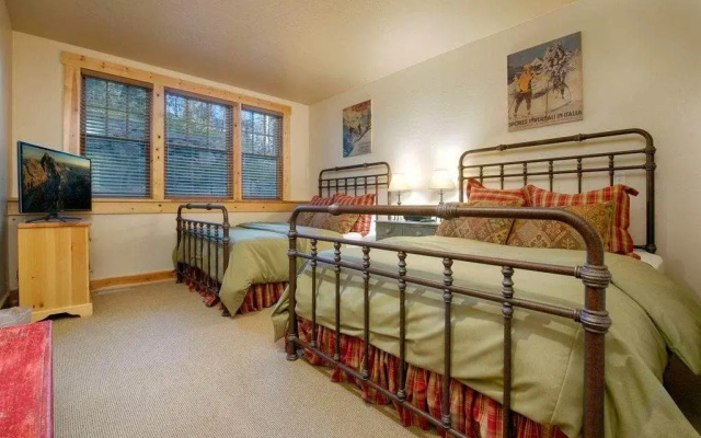 Granite Ridge Cabin 1