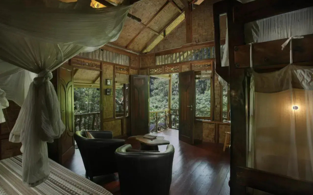 Kupu Kupu Garden Guest House & Cafe