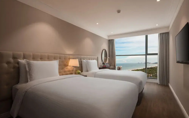 Brand New 2bdr Suite Rooftop Pool