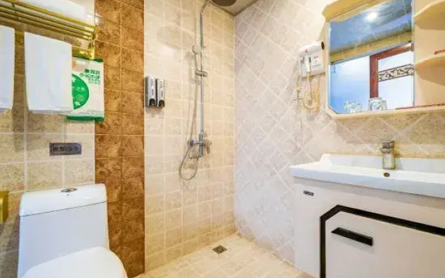 Fanke Hotel (Zunyi Club Site Zhonghua Road)