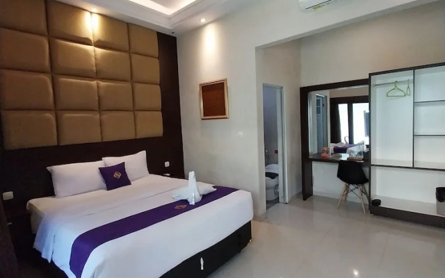 Grand Sahman Hotel