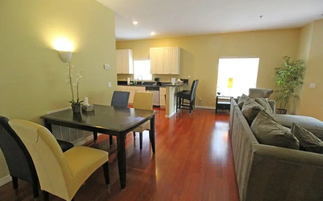Executive Two Bedroom 203 Apts