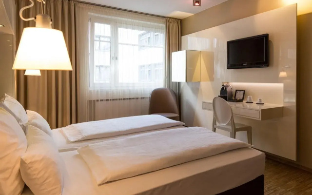 Hotel Santo