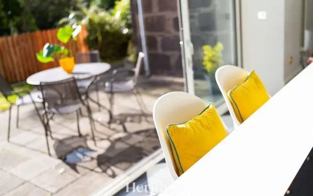 Sunnybrae House Seaside Family-friendly Getaway in Stonehaven With Hot Tub