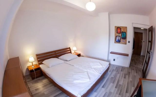 Apartment under Prague Eiffel Tower