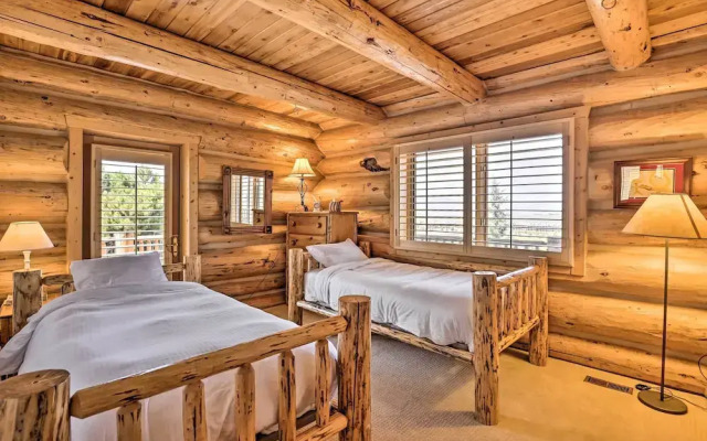 Skiing & Hiking Access: Spacious Granby Cabin!