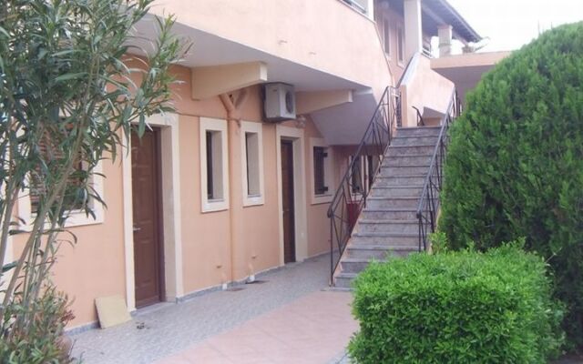 Апартаменты Eleni Apartments вид на фасад