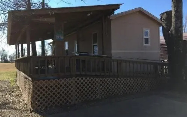 Little Caney Cabin