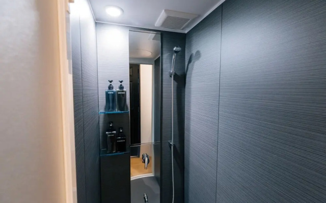 Mizuka Imaizumi 5 Unmanned Hotel