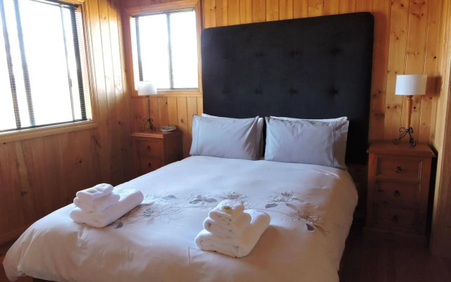 Hazelcreek Cottages