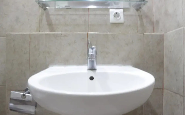 Spacious 1BR with Great View at Marbella Suites Dago