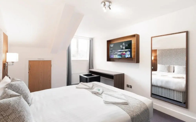 Rivers Hotel