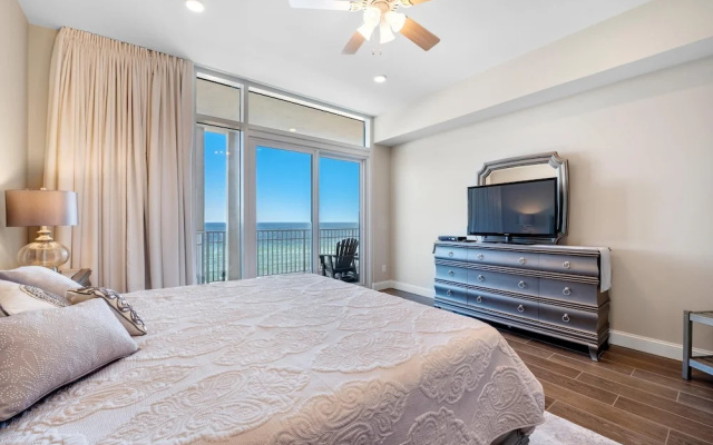 Vista Del Mar 406