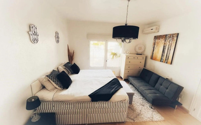 Beautiful holiday home in Ciudad Quesada with private pool