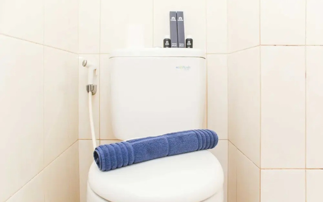 Nice And Comfort Studio At Springlake Apartment
