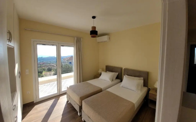 Evangelia's Residence - 3 Bedroom Sea View Apartment