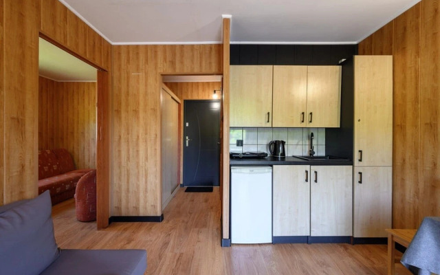 Single-story Holiday Home by the Pond no. 1
