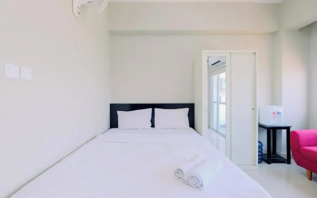 Homey And Restful Studio Royal Sentul Park Apartment