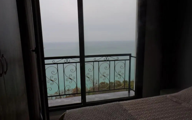 Beyaz Otel Gerze