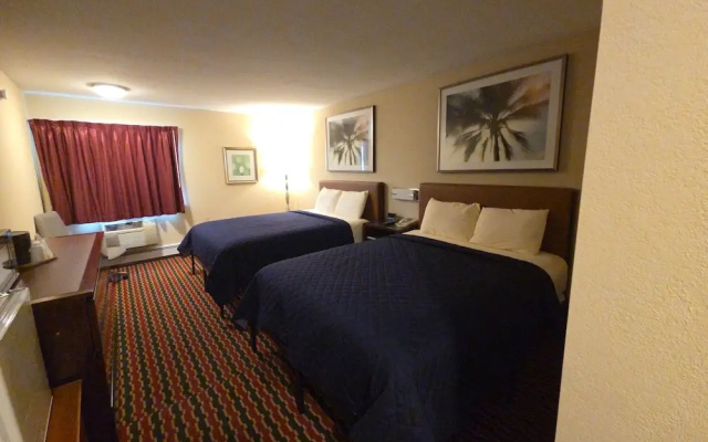 Chesaning Inn & Suites