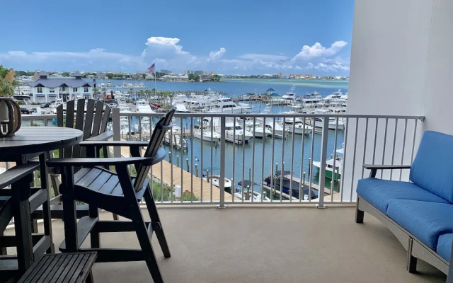 Moorings 414 - 1 Br Condo