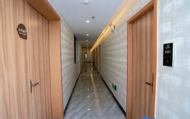 Yichun Kangju Hot Spring Hotel