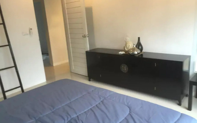 2 Bed Villa 15 min walk to beach