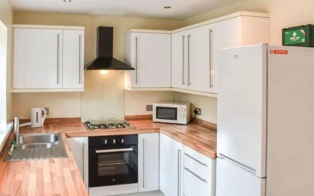 ThreeStorey Townhouse - Free parking