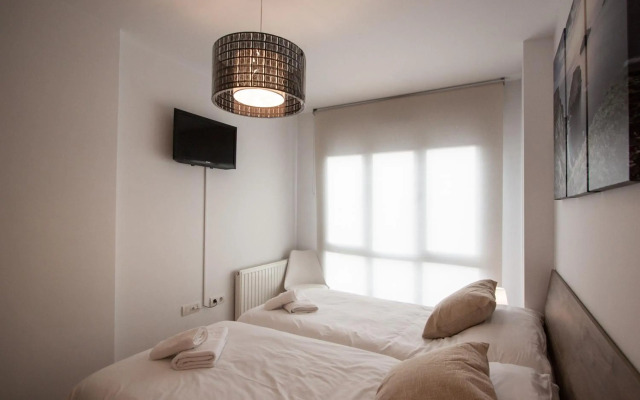 Cuquiellu, apartamento con piscina, 3km playa