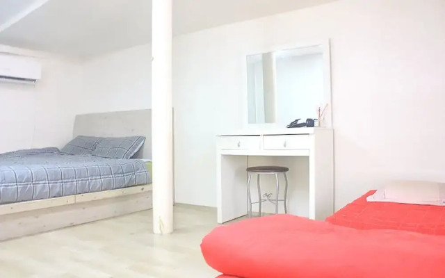 Jeju Neuyoungnayoung Guesthouse