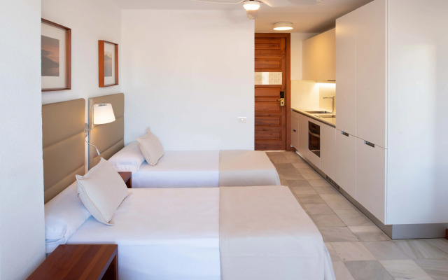 Aparthotel Parque Santiago III