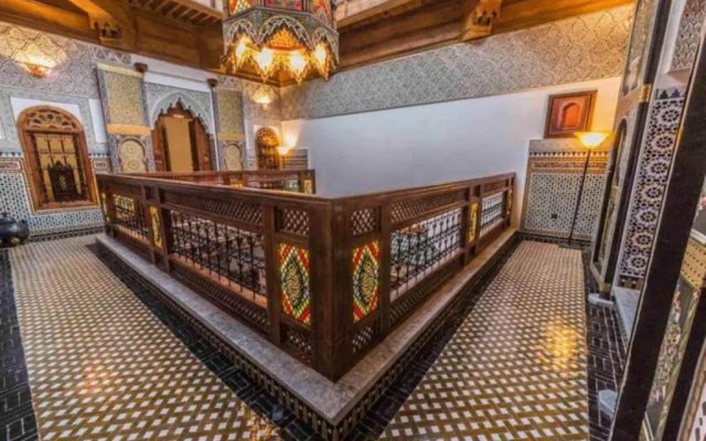 Room in Guest Room - Beautiful Riad Ouliya in Fès