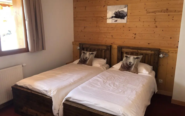 Monster Chalets