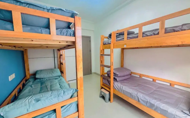 Canon Youth Hostel