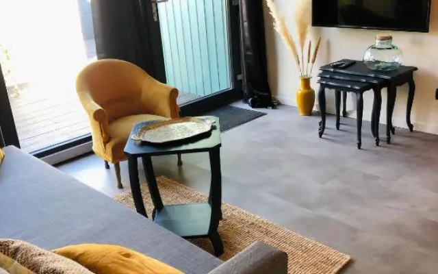 Appartement Bel Air - Terrasse avec jacuzzi - Accès Piscine