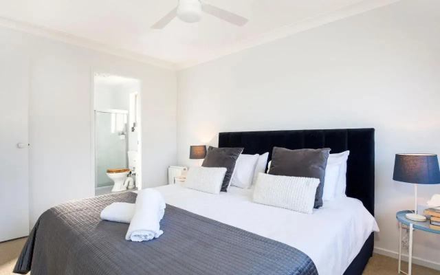 Meeseeks I Pet Friendly I 2 Mins Walk to Beach