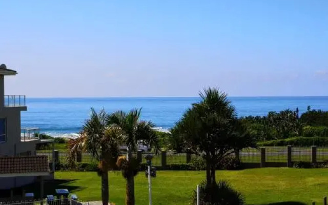 Uvongo Chalet 11
