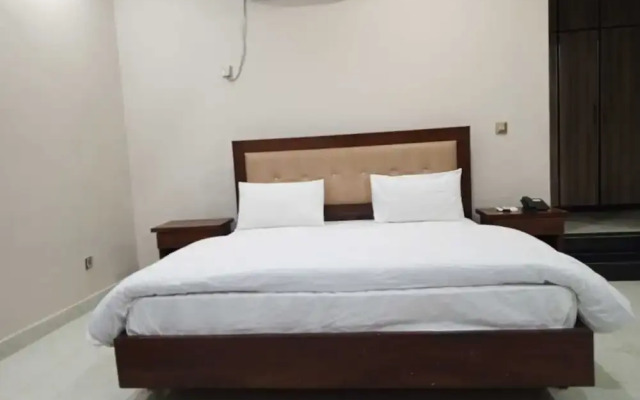 Mangla Tower Hotel