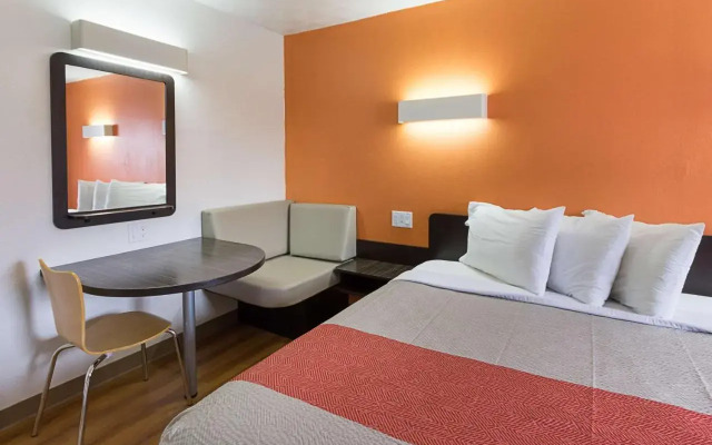 Country Hearth Inn And Suites