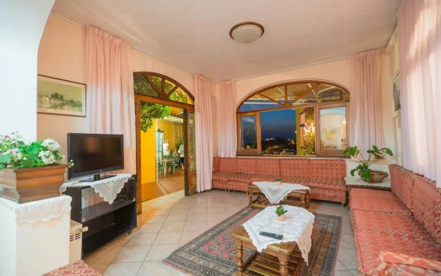 Hotel Monti