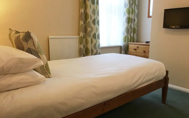 Ivydene Hotel
