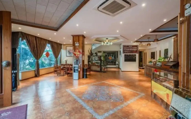 Mengla Lanna Resort Hotel