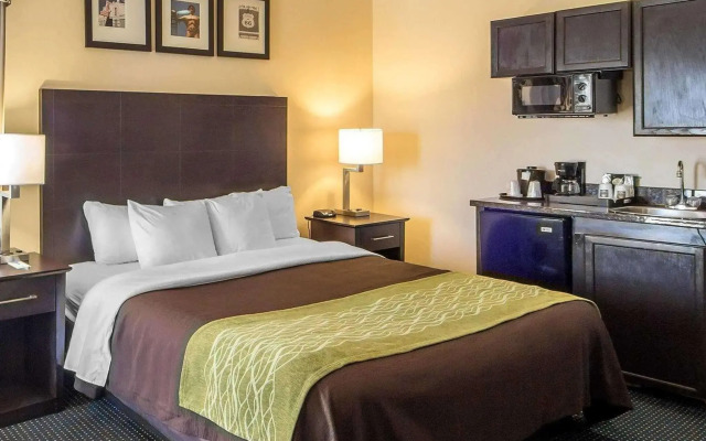 Holiday Inn Express Hotel & Suites Tulsa-Downtown Area